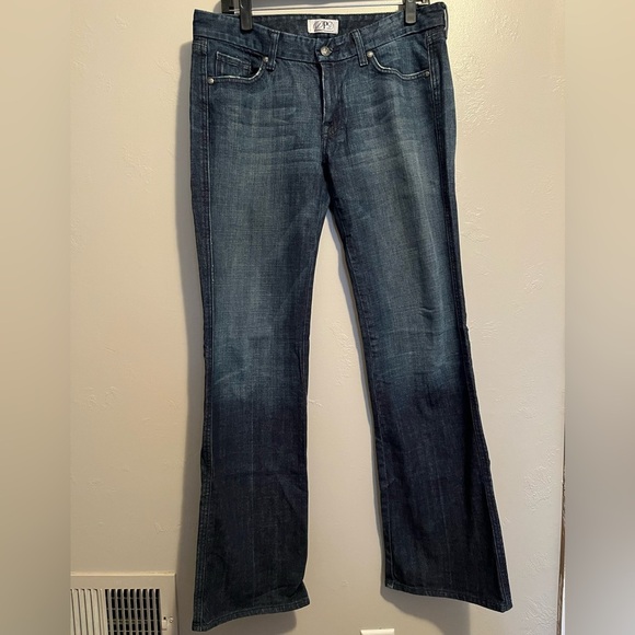 Deluxe Premium Denim Blue Jeans by Express - Picture 2 of 15